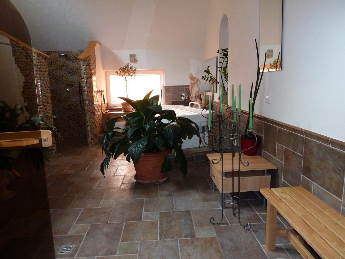 Hotel Gasthof Zur Krone Oberzent Ngoại thất bức ảnh
