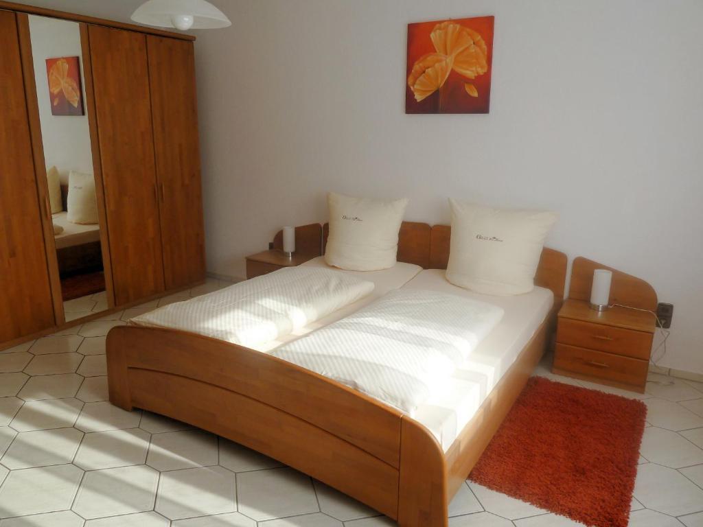 Hotel Gasthof Zur Krone Oberzent Phòng bức ảnh